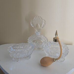 CRYSTAL GLASS VINTAGE BATHROOM DECOR SET